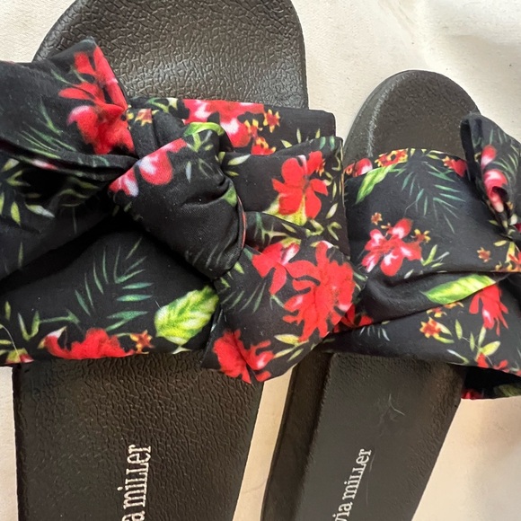 Olivia Miller Slides Size 8 m Fabric  Knot In Red and Black - Picture 4 of 6